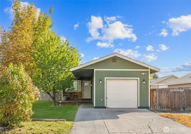 Photo 1 of Single family home for sale at 1304 N Cora St, Ellensburg, WA 98926 | MLS# NWM2591200 | Listing updated on 2026-10-09