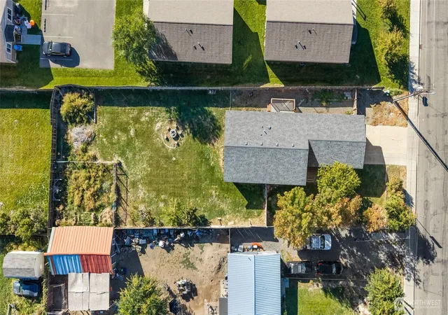 Photo 4 of Single family home for sale at 1304 N Cora St, Ellensburg, WA 98926 | MLS# NWM2591200 | Listing updated on 2026-10-09