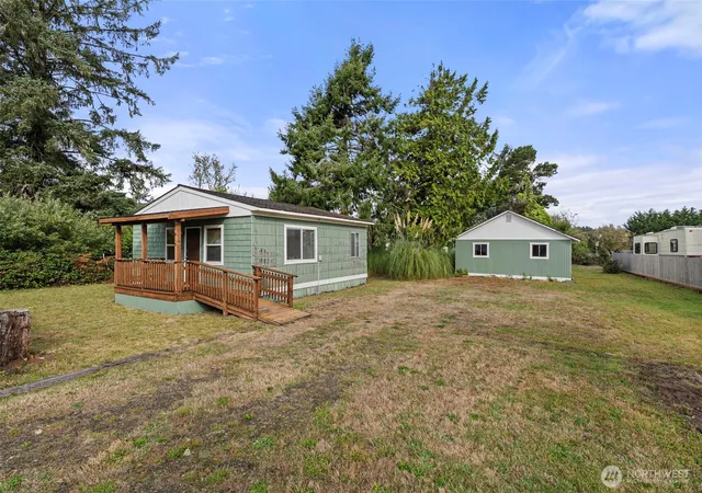 Photo 1 of Single family home for sale at 818 W Ocean Ave, Westport, WA 98595 | MLS# NWM2591222 | Listing updated on 2026-10-08
