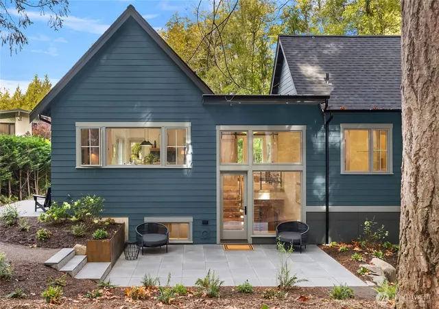 Photo 1 of Single family home for sale at 7693 NE Beverly Ln, Bainbridge Island, WA 98110 | MLS# NWM2591223 | Listing updated on 2026-10-21