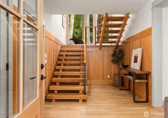 Photo 3 of Single family home for sale at 7693 NE Beverly Ln, Bainbridge Island, WA 98110 | MLS# NWM2591223 | Listing updated on 2026-10-21