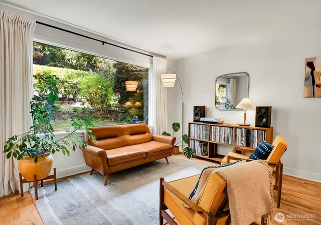 Photo 4 of Single family home for sale at 9013 25th Avenue NE, Seattle, WA 98115 | MLS# NWM2591224 | Listing updated on 2026-10-08