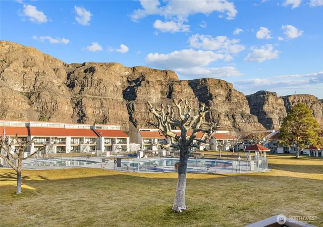 Photo 3 of Condo for sale at 8903 Crescent Bar Rd NW #162, Quincy, WA 98848 | MLS# NWM2591225 | Listing updated on 2026-10-19