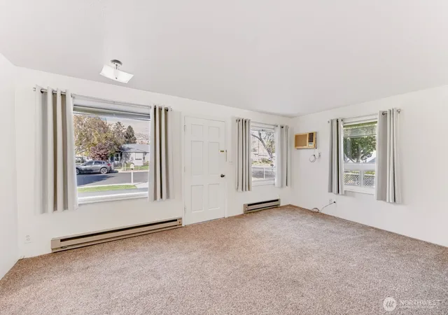 Photo 2 of Single family home for sale at 1318 Sw C St, Ephrata, WA 98823 | MLS# NWM2591256 | Listing updated on 2026-10-13