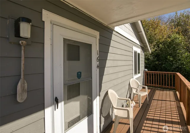 Photo 3 of Single family home for sale at 164 N Oar Loop Nw, Ocean Shores, WA 98569 | MLS# NWM2591283 | Listing updated on 2026-10-08