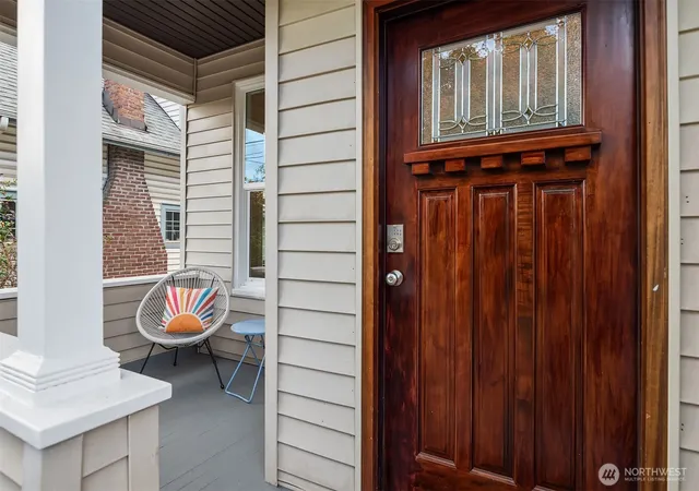 Photo 4 of Single family home for sale at 181 26th Avenue, Seattle, WA 98122 | MLS# NWM2591292 | Listing updated on 2026-10-07