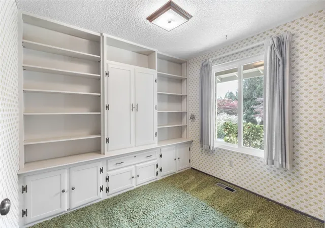 Photo 3 of Sale Pending at 16321 NE 98th Street, Redmond, WA 98052 | MLS# NWM2591294 | Listing updated on 2026-10-26
