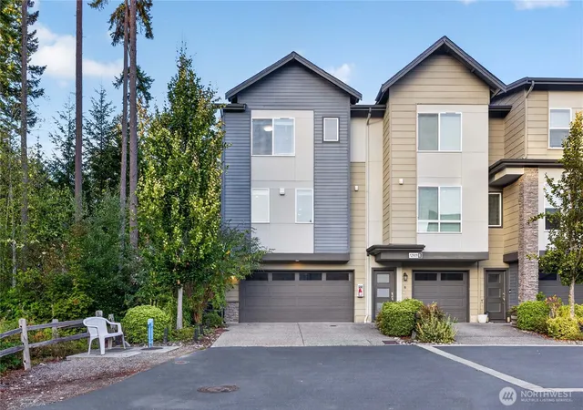 Townhouse for sale at 12909 20th Drive W #A, Everett, WA 98204 | MLS# NWM2591302