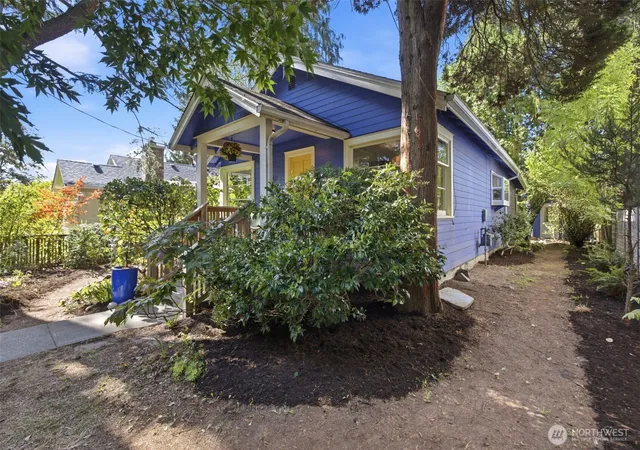 Photo 3 of Sale Pending at 9051 2nd Avenue NW, Seattle, WA 98117 | MLS# NWM2591303 | Listing updated on 2026-10-14
