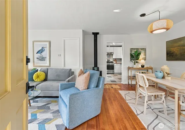 Photo 4 of Sale Pending at 9051 2nd Avenue NW, Seattle, WA 98117 | MLS# NWM2591303 | Listing updated on 2026-10-14