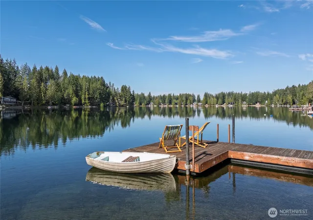 Photo 1 of Single family home for sale at 380 E Benson Lake Rd, Grapeview, WA 98546 | MLS# NWM2591313 | Listing updated on 2026-10-17