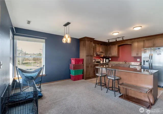 Photo 4 of Condo for sale at 651 SE Bayshore Dr #B304, Oak Harbor, WA 98277 | MLS# NWM2591315 | Listing updated on 2026-10-09