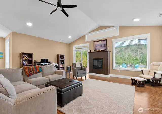 Photo 3 of Single family home for sale at 524 Cornell Rd, Toutle, WA 98649 | MLS# NWM2591316 | Listing updated on 2026-10-08