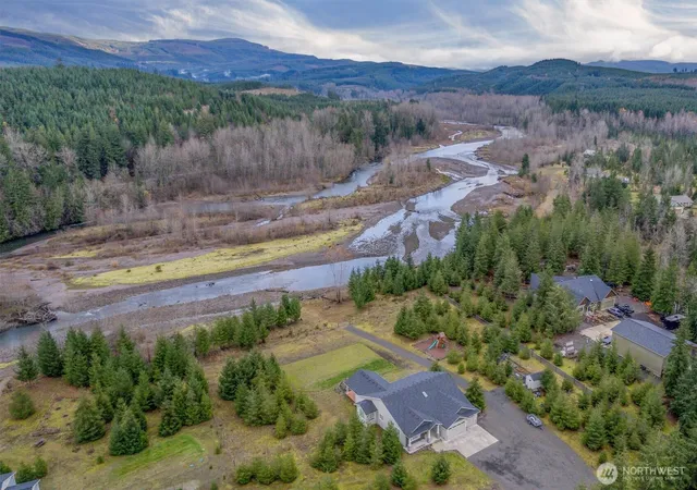 Single family home for sale at 524 Cornell Rd, Toutle, WA 98649 | MLS# NWM2591316