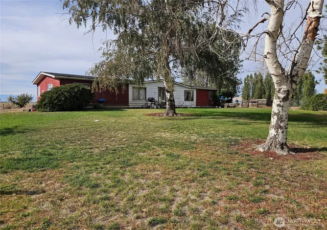 Photo 1 of Sale Pending at 9342 J4 Rd Nw, Ephrata, WA 98823 | MLS# NWM2591332 | Listing updated on 2026-10-08