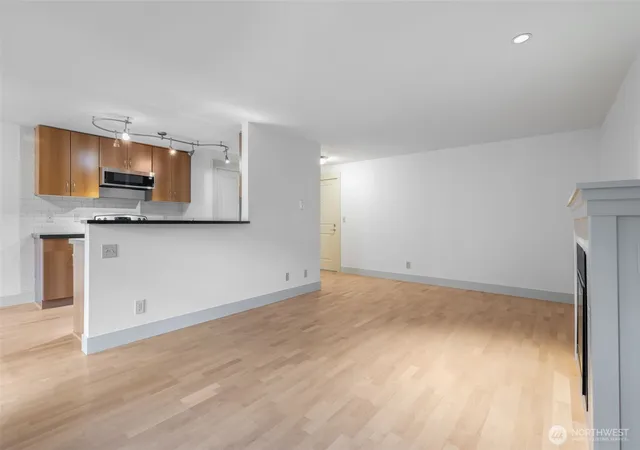 Photo 4 of Condo for sale at 22910 90th Avenue W #E305, Edmonds, WA 98026 | MLS# NWM2591357 | Listing updated on 2026-10-08