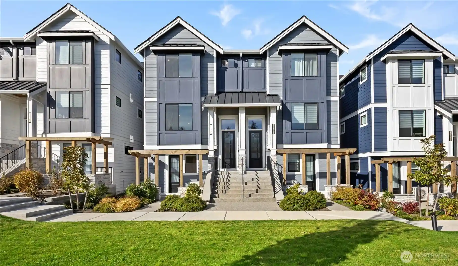 Condo for sale at 13353 NE 143rd Lane, Woodinville, WA 98072 | MLS# NWM2591359
