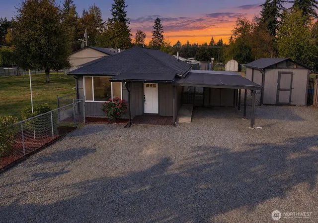 Single family home for sale at 18806 SE 168th Street, Renton, WA 98058 | MLS# NWM2591367