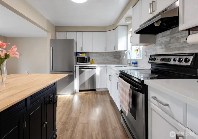 Photo 2 of Single family home for sale at 906 116th Street S, Tacoma, WA 98444 | MLS# NWM2591373 | Listing updated on 2026-10-08