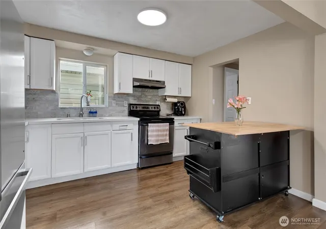 Photo 3 of Single family home for sale at 906 116th Street S, Tacoma, WA 98444 | MLS# NWM2591373 | Listing updated on 2026-10-08
