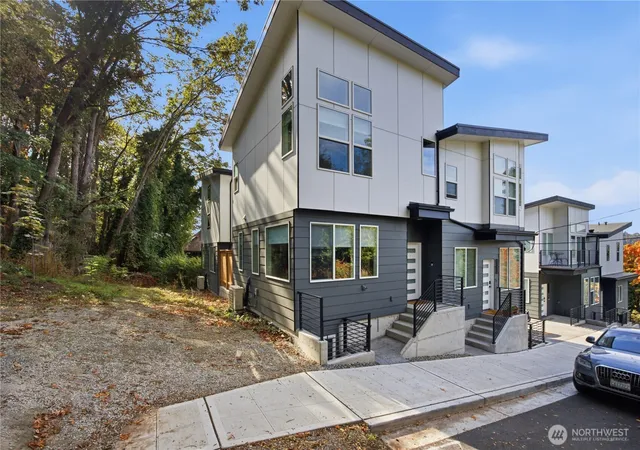 Photo 1 of Condo for sale at 2809 Grand St #4, Seattle, WA 98144 | MLS# NWM2591382 | Listing updated on 2026-10-18