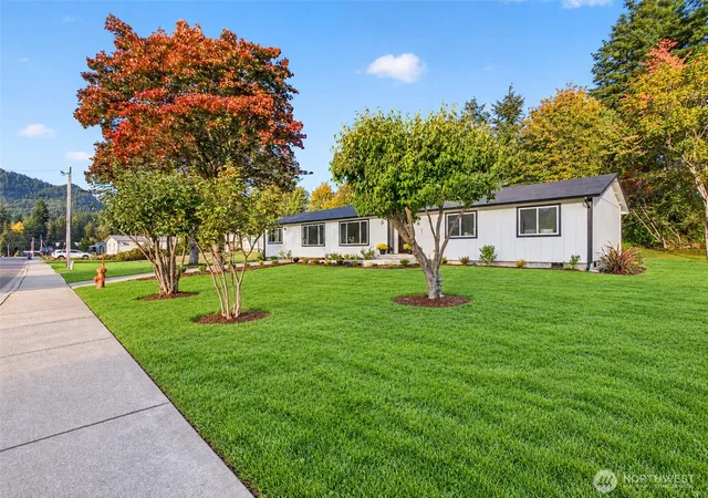 Photo 3 of Single family home for sale at 201 7th Street, Morton, WA 98356 | MLS# NWM2591386 | Listing updated on 2026-10-08