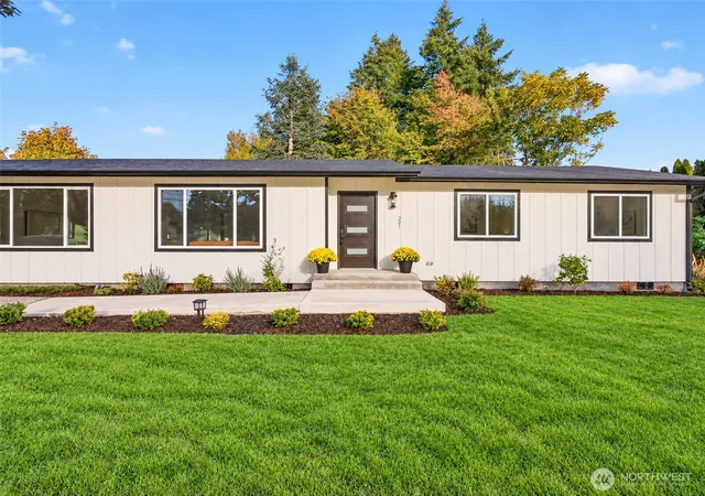Photo 3 of Single family home for sale at 201 7th Street, Morton, WA 98356 | MLS# NWM2591386 | Listing updated on 2026-10-09