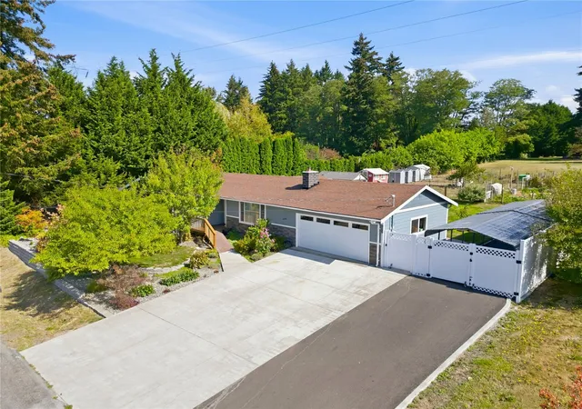 Photo 2 of Single family home for sale at 10517 44th Avenue E, Tacoma, WA 98446 | MLS# NWM2591396 | Listing updated on 2026-10-29