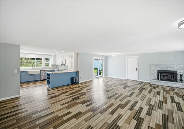 Photo 4 of Single family home for sale at 10517 44th Avenue E, Tacoma, WA 98446 | MLS# NWM2591396 | Listing updated on 2026-10-29