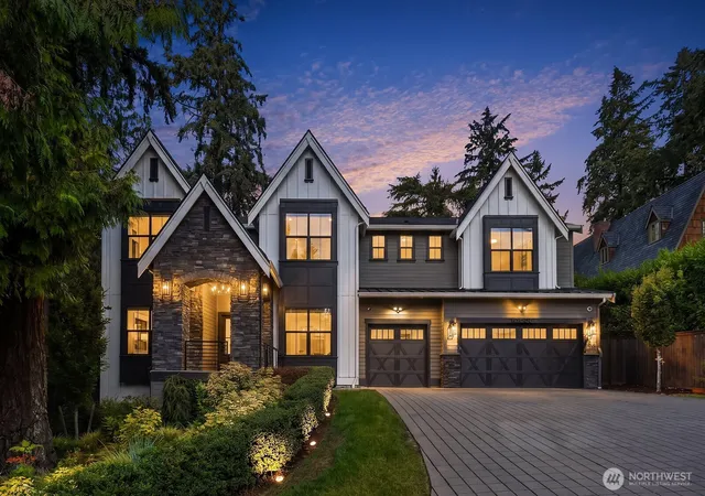 Photo 1 of Mansion for sale at 10668 Se 32nd Street, Bellevue, WA 98004 | MLS# NWM2591408 | Listing updated on 2026-10-09