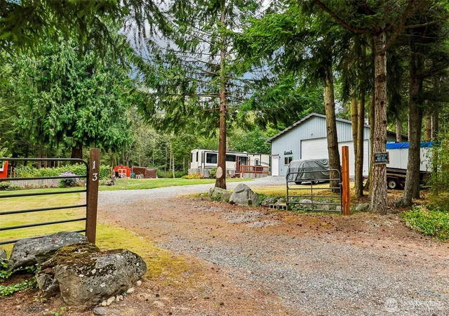 Photo 4 of Single family home for sale at 13 Torrence Ln, Oak Harbor, WA 98277 | MLS# NWM2591418 | Listing updated on 2026-10-08