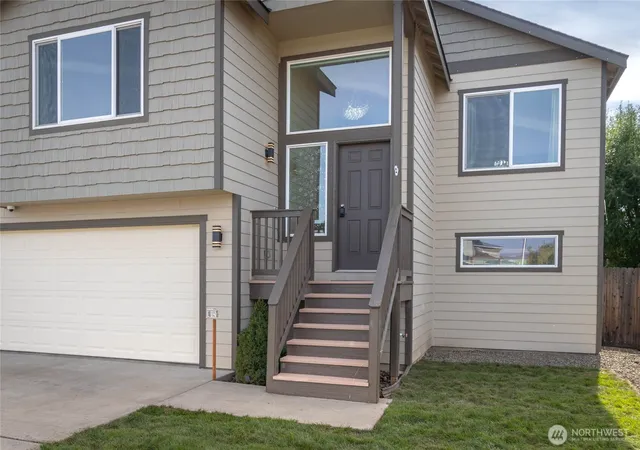 Photo 2 of Single family home for sale at 310 E Countryside Ave, Ellensburg, WA 98926 | MLS# NWM2591421 | Listing updated on 2026-10-07