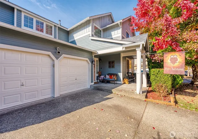 Photo 3 of Single family home for sale at 6913 Axis St Se, Lacey, WA 98513 | MLS# NWM2591437 | Listing updated on 2026-10-08