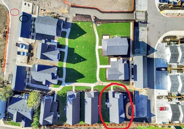 Photo 2 of Single family home for sale at 530 E Sunset Dr #14, Bellingham, WA 98225 | MLS# NWM2591441 | Listing updated on 2026-10-07