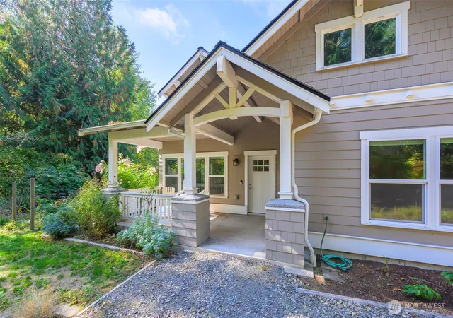 Photo 4 of Single family home for sale at 10621 Wilmer Ln SE, Olympia, WA 98501 | MLS# NWM2591466 | Listing updated on 2026-10-07