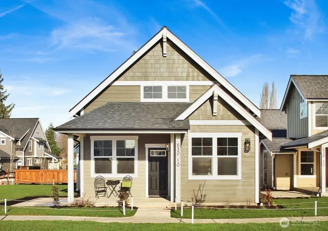 Single family home for sale at 530 E Sunset Dr #10, Bellingham, WA 98225 | MLS# NWM2591471
