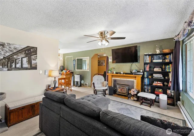 Photo 3 of Single family home for sale at 1518 153rd Street Sw, Lynnwood, WA 98087 | MLS# NWM2591479 | Listing updated on 2026-10-10