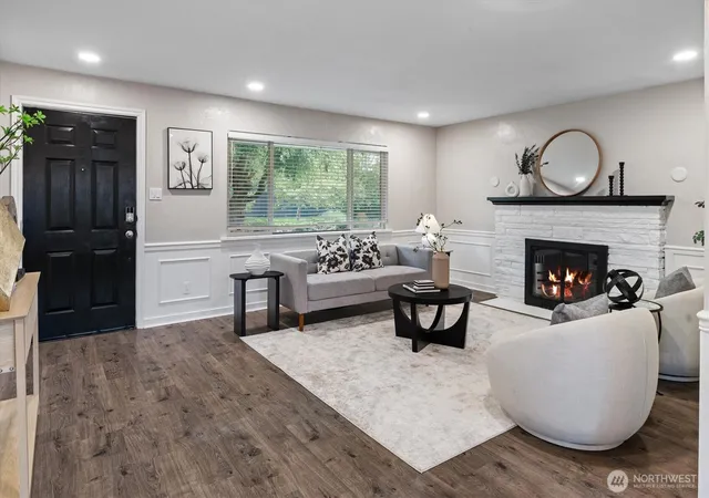 Photo 4 of Single family home for sale at 620 D St SE, Auburn, WA 98002 | MLS# NWM2591484 | Listing updated on 2026-10-14