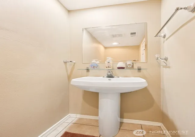 Photo 4 of Townhouse for sale at 1105 9th Avenue #B, Milton, WA 98354 | MLS# NWM2591486 | Listing updated on 2026-10-17
