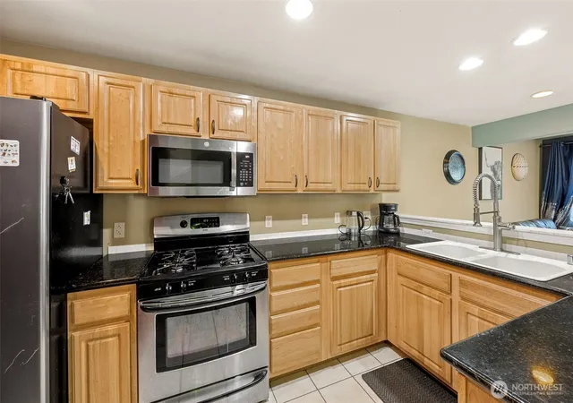 Photo 3 of Townhouse for sale at 1105 9th Avenue #B, Milton, WA 98354 | MLS# NWM2591486 | Listing updated on 2026-10-17