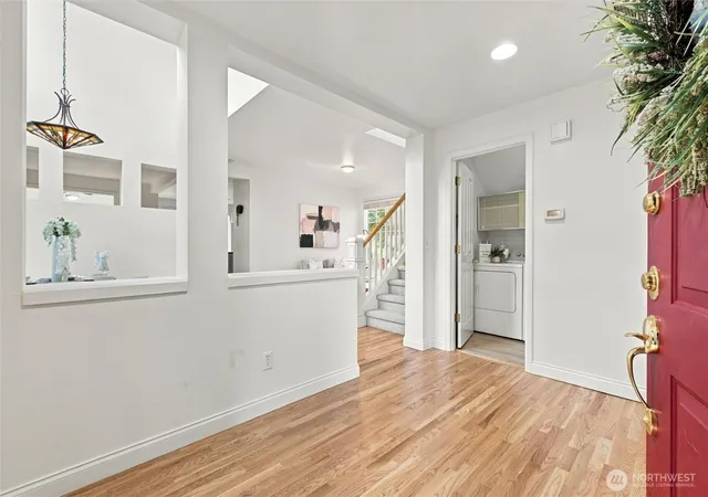 Photo 4 of Single family home for sale at 189 241st Place SE, Sammamish, WA 98074 | MLS# NWM2591499 | Listing updated on 2026-10-08