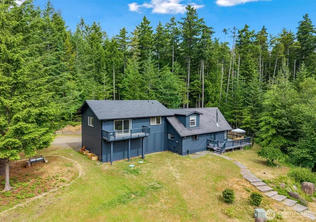 Photo 2 of Single family home for sale at 171 Rhododendren Ln, Brinnon, WA 98320 | MLS# NWM2591504 | Listing updated on 2026-10-15