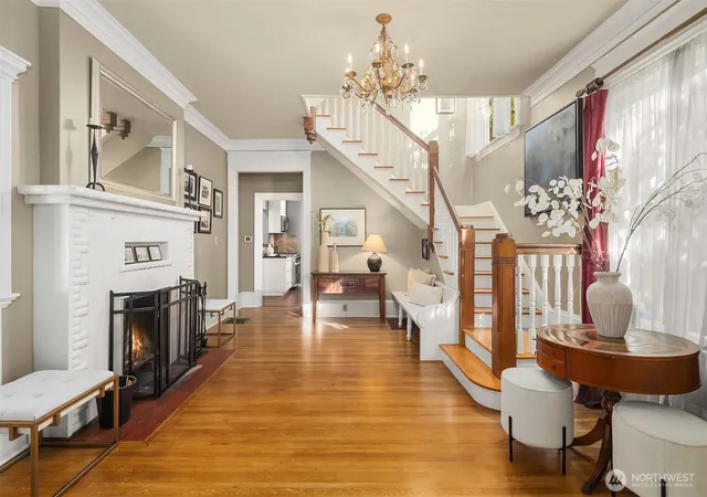 Photo 3 of Single family home for sale at 726 12th Avenue E, Seattle, WA 98102 | MLS# NWM2591512 | Listing updated on 2026-10-12