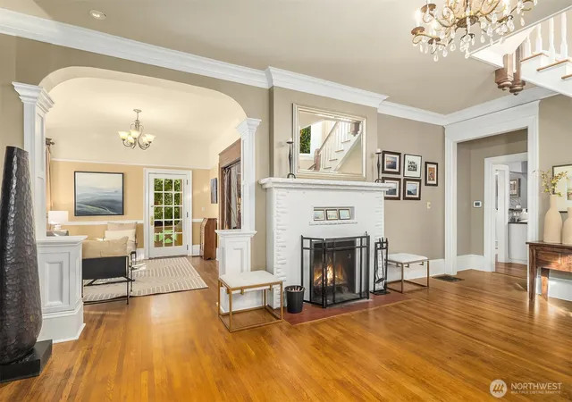 Photo 3 of Single family home for sale at 726 12th Avenue E, Seattle, WA 98102 | MLS# NWM2591512 | Listing updated on 2026-10-12
