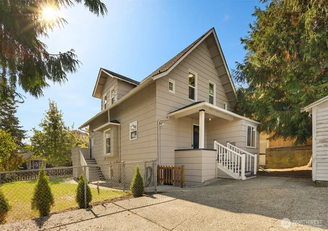 Photo 2 of Single family home for sale at 940 N 76th Street, Seattle, WA 98103 | MLS# NWM2591520 | Listing updated on 2026-10-09