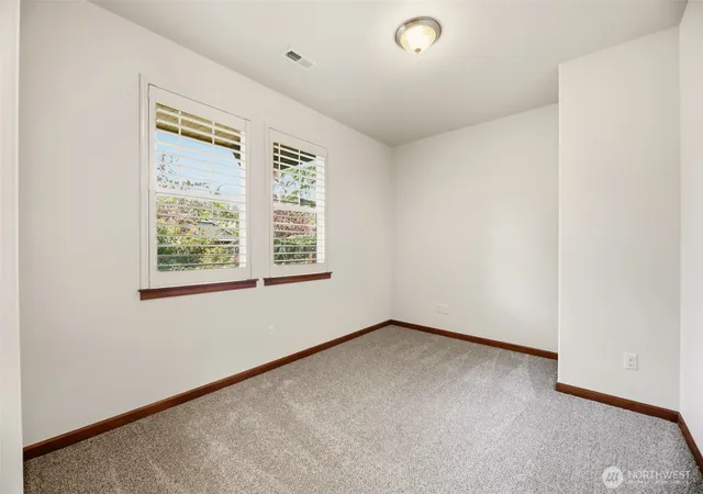 Photo 3 of Single family home for sale at 202 Twin Brooks Dr, Mount Vernon, WA 98273 | MLS# NWM2591533 | Listing updated on 2026-10-09