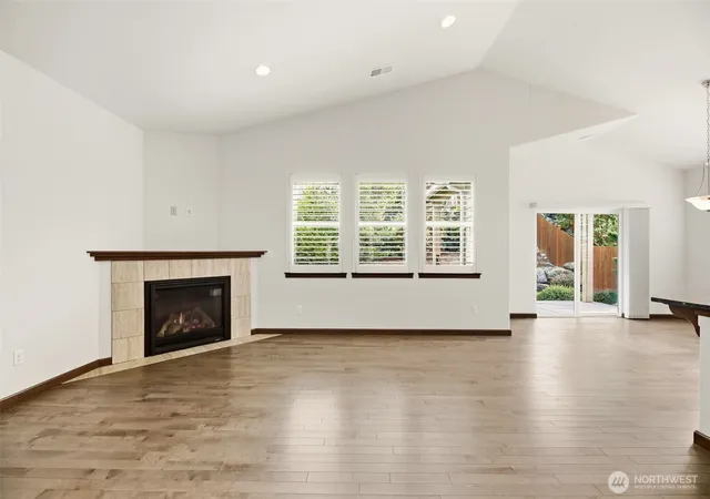 Photo 4 of Single family home for sale at 202 Twin Brooks Dr, Mount Vernon, WA 98273 | MLS# NWM2591533 | Listing updated on 2026-10-09