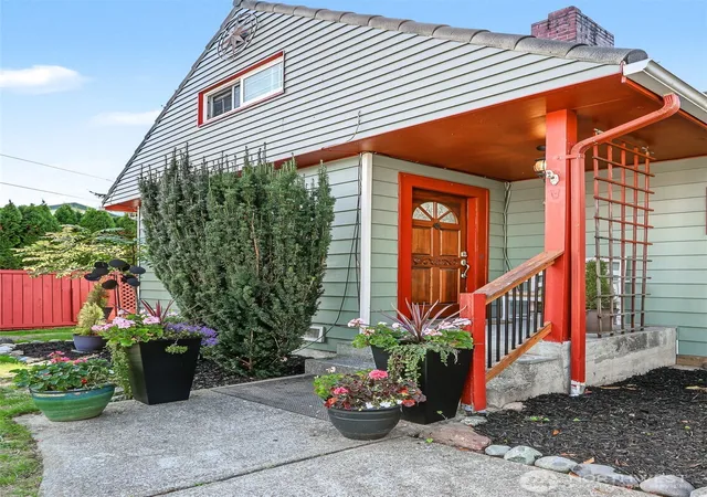 Photo 2 of Single family home for sale at 24116 52nd Avenue W, Mountlake Terrace, WA 98043 | MLS# NWM2591545 | Listing updated on 2026-10-12