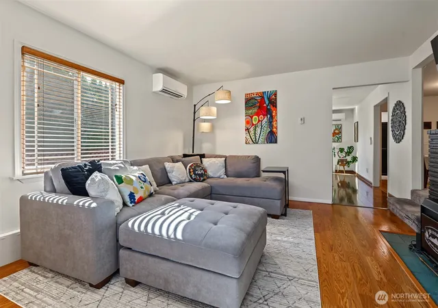 Photo 4 of Single family home for sale at 24116 52nd Avenue W, Mountlake Terrace, WA 98043 | MLS# NWM2591545 | Listing updated on 2026-10-12
