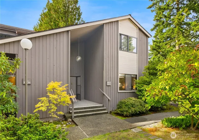 Condo for sale at 1605 NE 143rd Street, Seattle, WA 98125 | MLS# NWM2591549